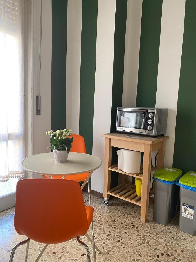 Affittacamere Room Ospedale Maggiore パルマ エクステリア 写真