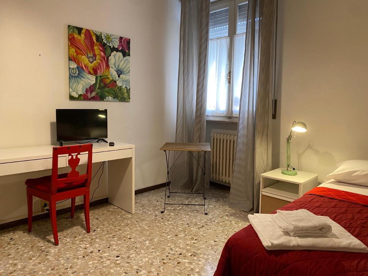 Affittacamere Room Ospedale Maggiore パルマ エクステリア 写真